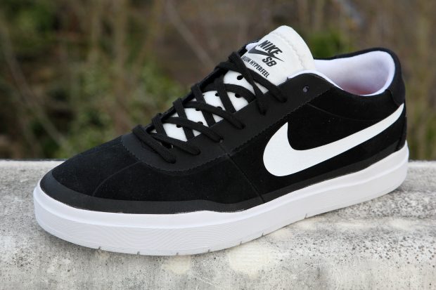nike-sb-bruin-hyperfeel-skate-shoes-black-white