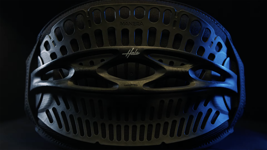 The Halo - Vue harnais global de dos - le Harnais Adaptive Shell de Manera